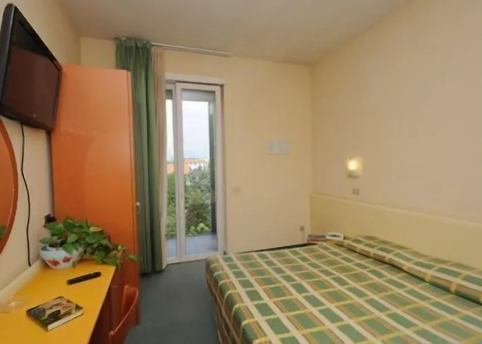 Ξενοδοχείο Meeting 3*