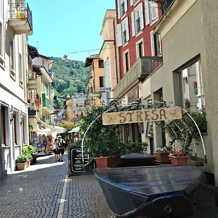 Szálloda Meeting Stresa