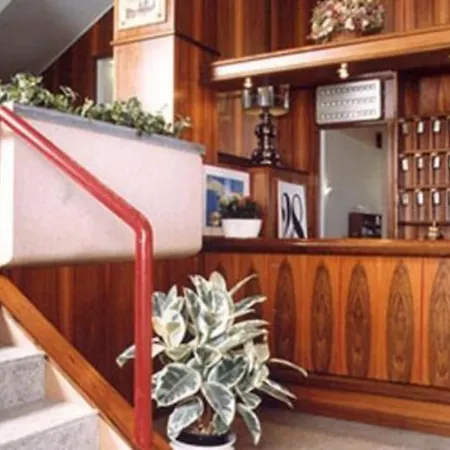 Szálloda Meeting 3*