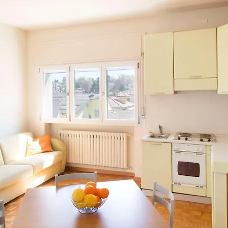 Szálloda Meeting Stresa